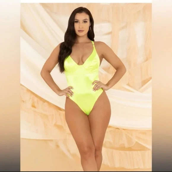Neon Yellow bodysuit- medium - Picture 4 of 11